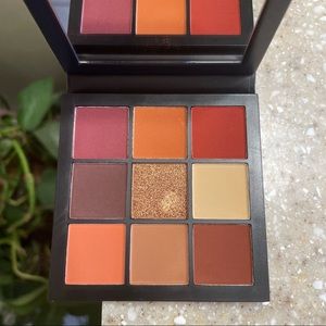 Huda Beauty Warm Brown Obsessions Eyeshadow Palette